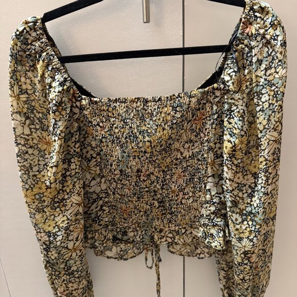 ASTR Love Song Top - Picture 8 of 8